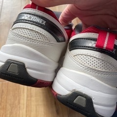 テニスシューズYONEX レディース24.0の画像