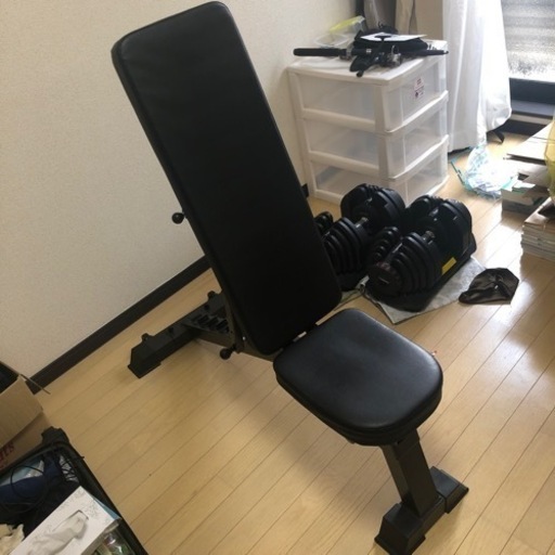 インクラインベンチ