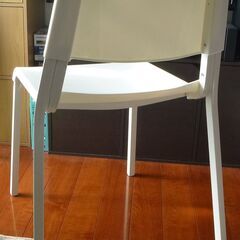 IKEAの椅子の画像