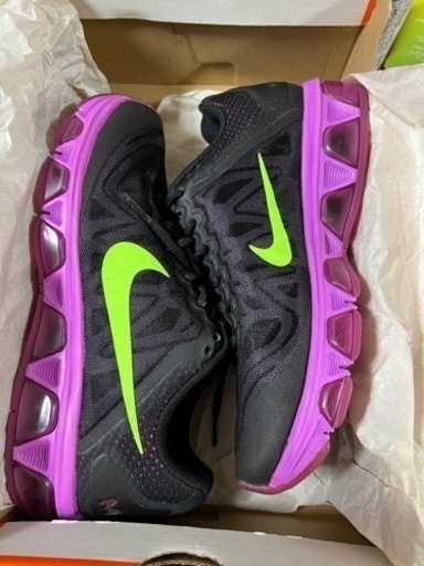 スポーツ NIKE AIR MAX TAILWIND7