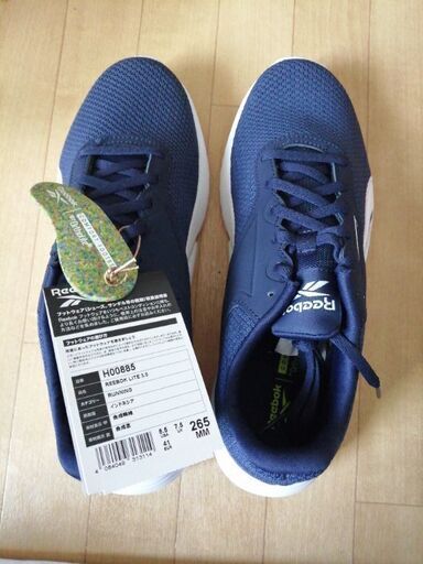 スニーカー Reebok