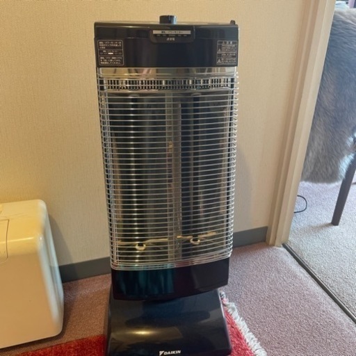ダイキン　遠赤外線ストーブ