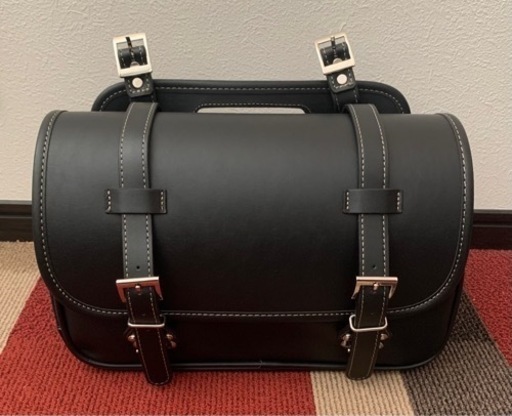 (お引き受け先が決まりました)右側バッグサポート　デイトナ　サドルバッグ  9L セット