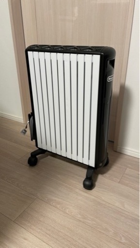 DeLonghi デロンギ　電気ヒーター[美品]