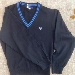 樟南高校のセーターです。