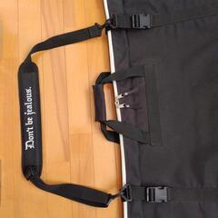 スノーボード用バッグ　手持ち・肩掛け　両開きファスナーの画像