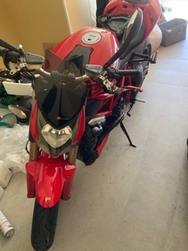 ドゥカティ　ストリートファイター848