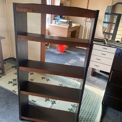 本棚　ウォルナット色　木製の画像