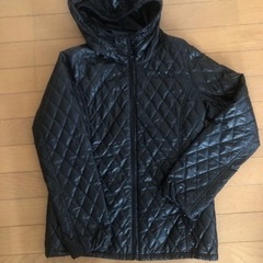 ユニクロ　黒　ジャンパー　Ｓ 