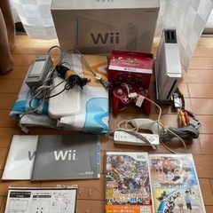 任天堂 Wii 本体＋ファミリートレーナー専用マット＋ソフト2本...