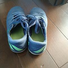 adidasスパイク21cmの画像