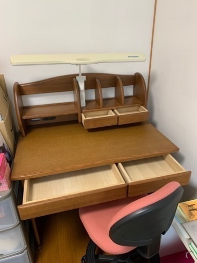学習机、脇机、椅子の３点セット