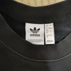 adidasトレフォイルの画像