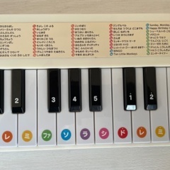 電子ピアノの画像