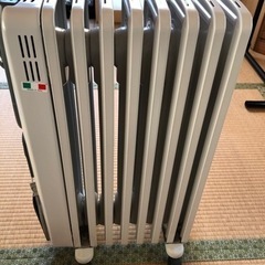最終お値下げ　デロンギ　オイルヒーターの画像