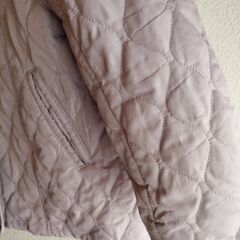 VARROWDA 中綿 レディースジャケット 軽量・暖か うす紫 Lサイズ相当ズ 美品の画像