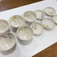 【7315‐2】大内順子 おもてなしの器 木箱入 皿 鉢 10点...