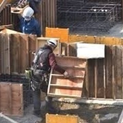🍎石垣島で型枠解体募集中🍎協力会社さんも募集中の画像