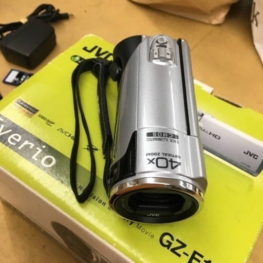 S335 初期化済み JVC KENWOOD JVC ビデオカメラ SDカード対応  GZ-E10 バッテリー2個付属