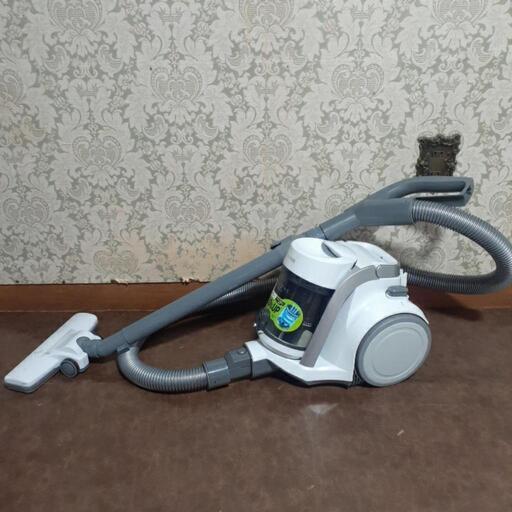 アイリスオーヤマ　サイクロン式掃除機　IC-C100-W