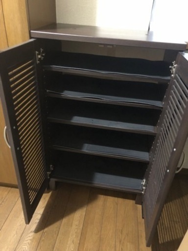 玄関収納　靴入れ