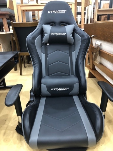 ゲーミングチェアー　1人描け　ブラック&グレー　座椅子タイプ