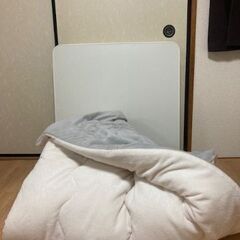 こたつ　90×90 こたつ布団付き　の画像
