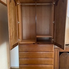 洋服ダンスの画像