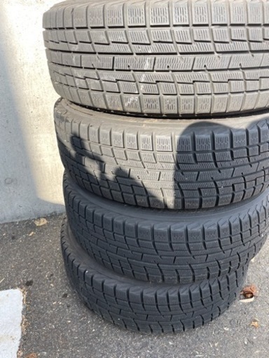 ｽﾀｯﾄﾞﾚｽﾀｲﾔ(ｱｲｽｶﾞｰﾄﾞ)(ﾎｲｰﾙ付)185/65R15