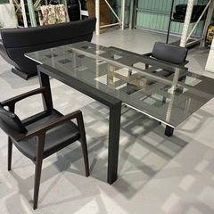 【高級品】ligne roset ダイニングテーブル FUJI FURNITURE チェア２脚 simple&modern 富士ファニチア リーン・ロゼ