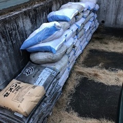 土嚢袋　謝礼あり（3000円）（土入り　1袋約25kg全部で51...