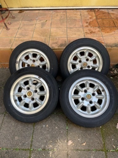 旧型ミニ（オースチン、ローバー等）用アルミホイール＆タイヤ