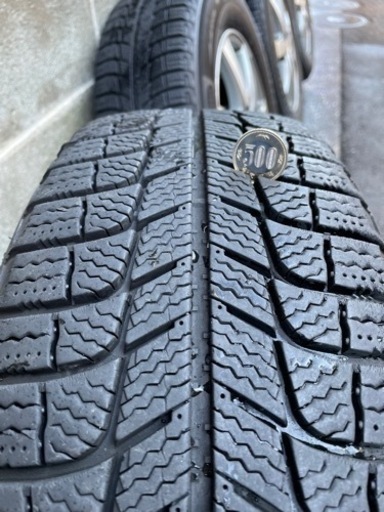 【商談成立しました。】スタッドレスタイヤ　80系ノアヴォクで使用可能　205/65R15