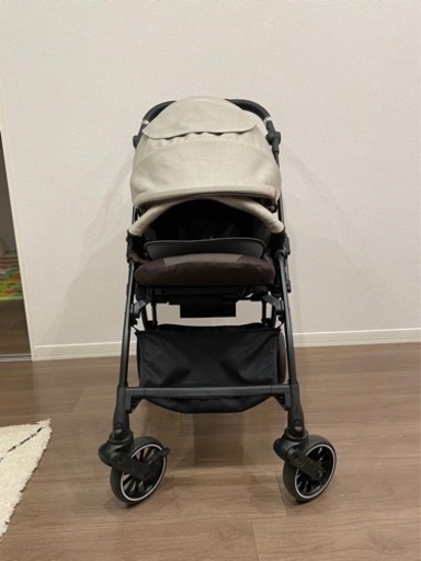 A型ベビーカー　コンビ