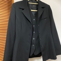 レディース　スーツの画像