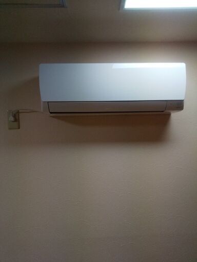 【お値下げして再出品】エアコン  富士通　ノクリア AS-B22J-W