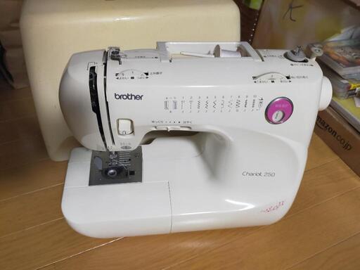 ブラザー 電子ミシン Chariot250