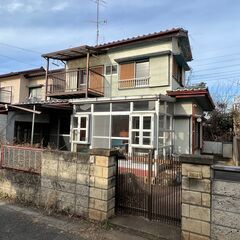 庭付きの広々戸建☆ペット飼育可☆駐車場1台付き！