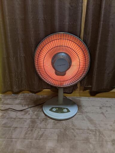 電気暖房　ハロゲンヒーター