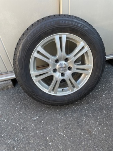 【ヴォクシー、ノア他】ブリヂストン BLIZZAK ホイール付きスタッドレスタイヤ　205/60R16　4本