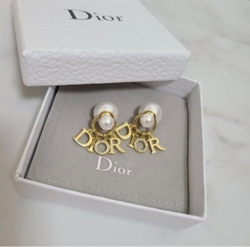 Dior ディオール TRIBALES ピアス
