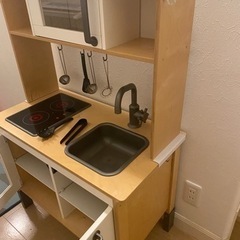 IKEAイケアキッチン＋ままごとセット付きの画像