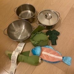 IKEAイケアキッチン＋ままごとセット付きの画像