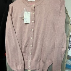 新品未使用 タグ付き カーディガンの画像