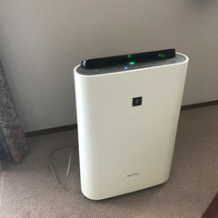 //値下げ// Sharp 加湿機能付き空気清浄機　KC-E70...
