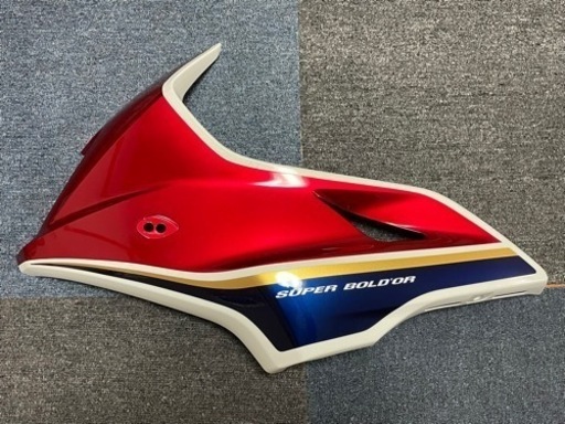 価格相談可　超美品　CB1300SB SC54 2021年式　パールサンビームホワイト　サイドカウル　フロントカウル　アッパーカウル　スーパーボルドール