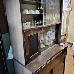 食器棚の画像