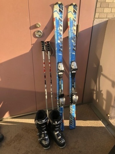 ジュニアスキーセット(ウェアー付)