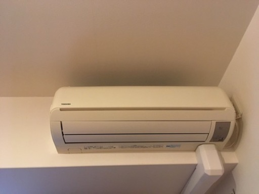 【引取り限定】TOSHIBAエアコン　８畳