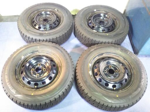 冬 14インチ ホンダ純正 フリード【富山】インサイト FIT フィット 185/70R14 日本製 ダンロップ 中古 4本 スタッド